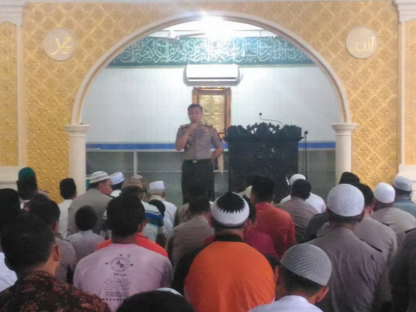 Deni Oktavianto, Perkenalkan diri Dalam Safari Jumat di Masjid Al-Ikhlas